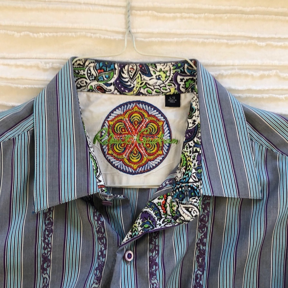 Robert Graham with Very Cool Victorian Dinner Setting Cuffs!! Large
